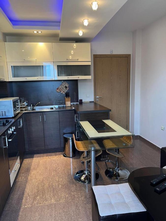 Апартамент Ломбарди Varna Exterior foto